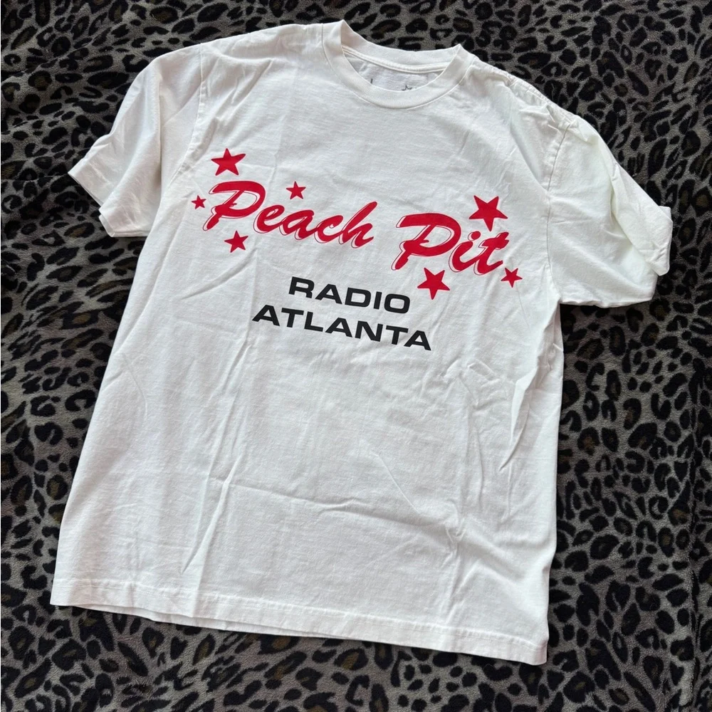 Cowboy Carter x Peach Pit Radio Atlanta Exclusive Tee. Large. New. Rare - Picture 2 of 4